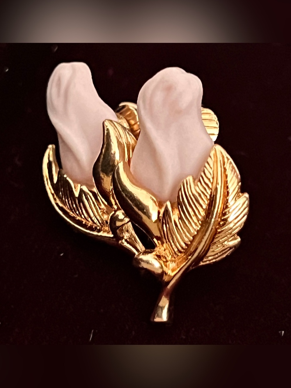 VTG 1994 Avon Genuine Pink Porcelain Rose Clip On Earrings Gold Tone 90s